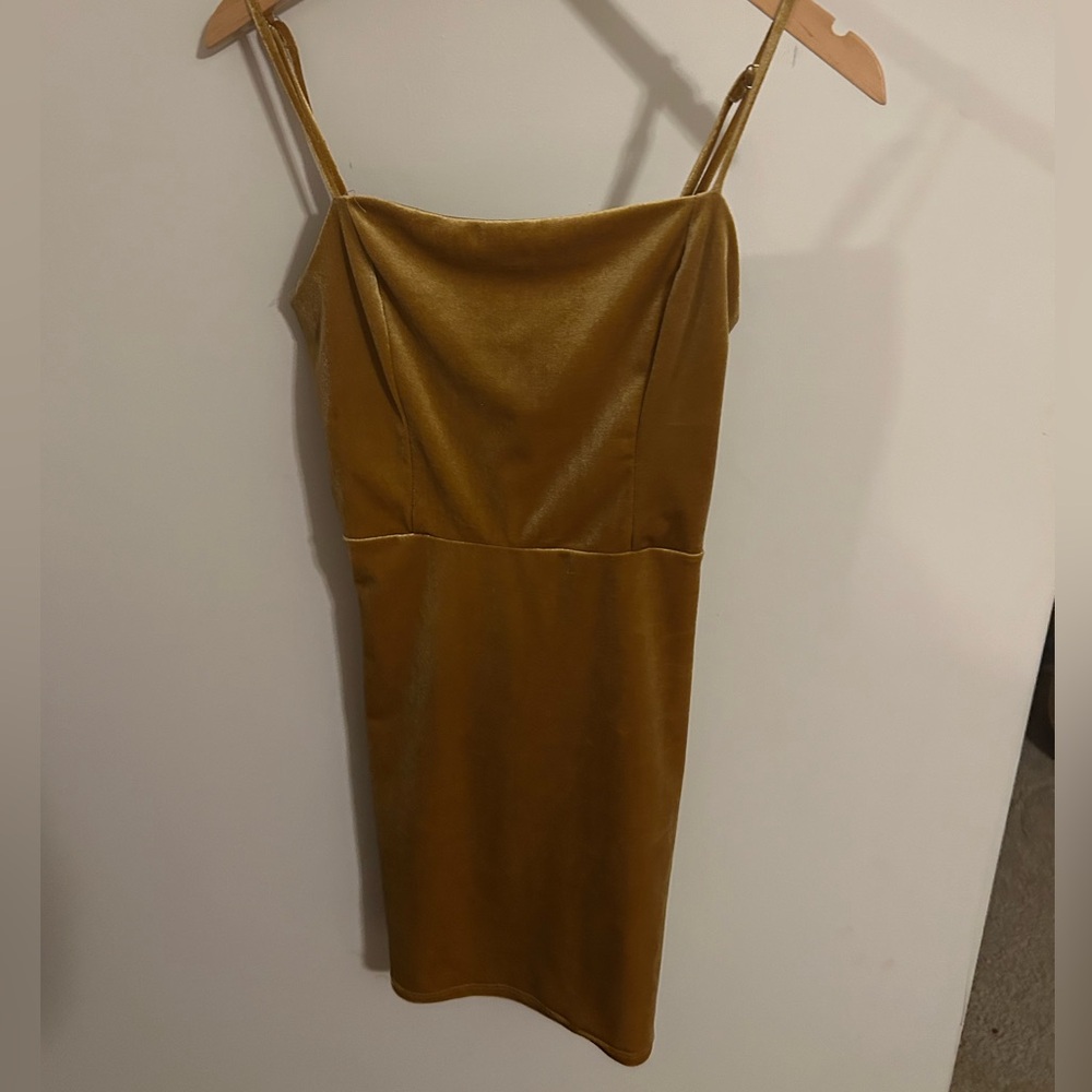 Urban Outfitters Velvet Strapless Gold Dress